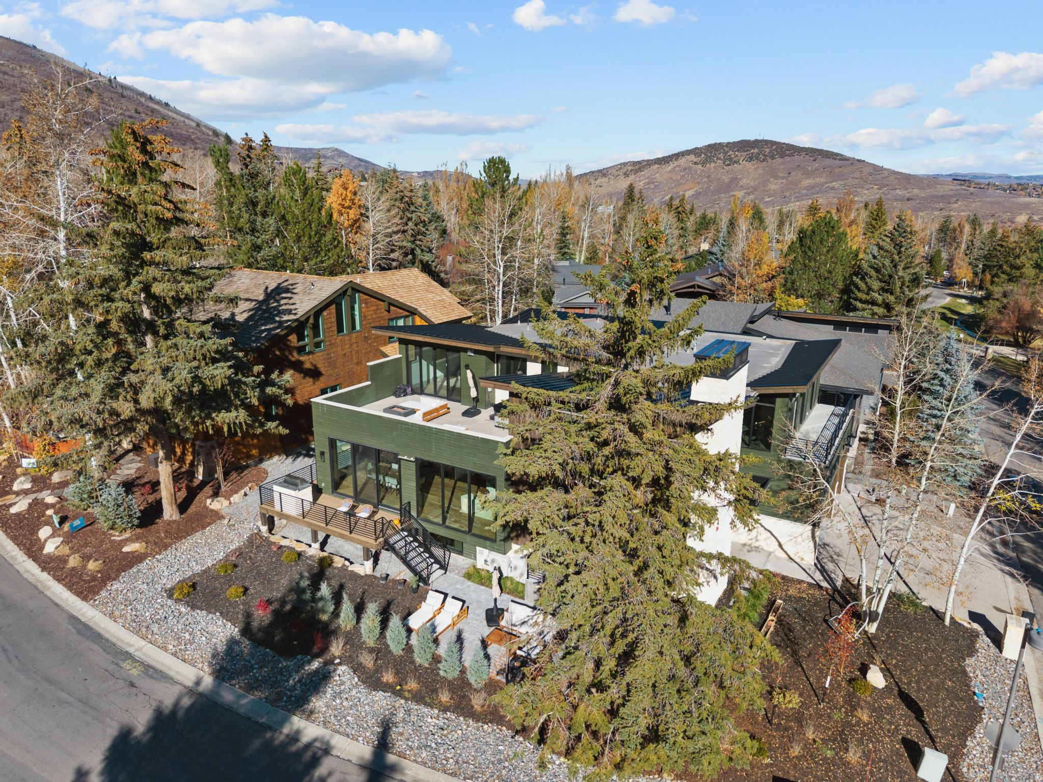 THAYNES CANYON - Residential