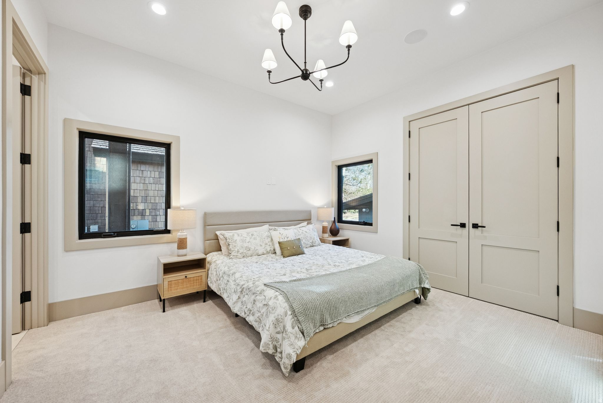 THAYNES CANYON - Residential