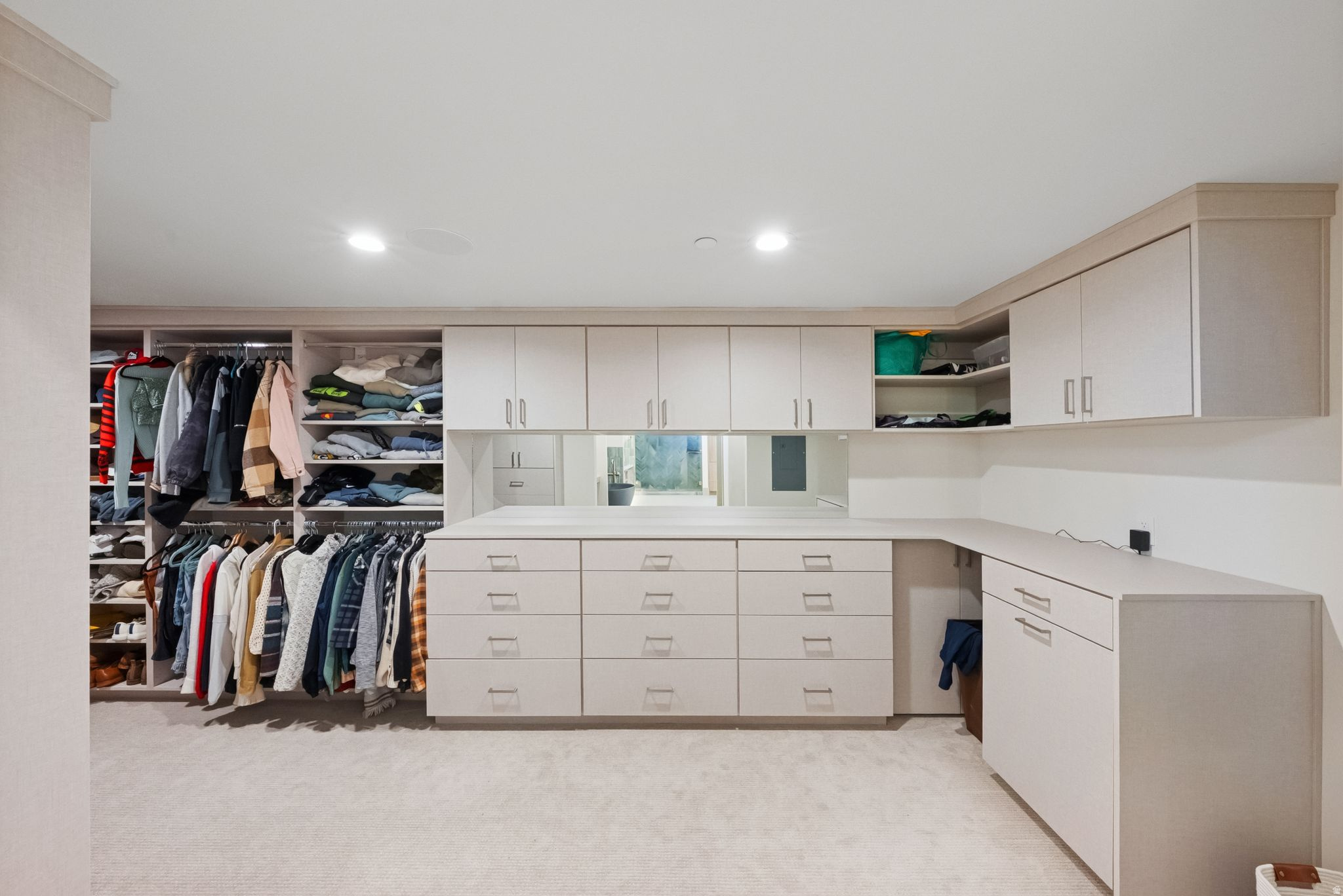 THAYNES CANYON - Residential