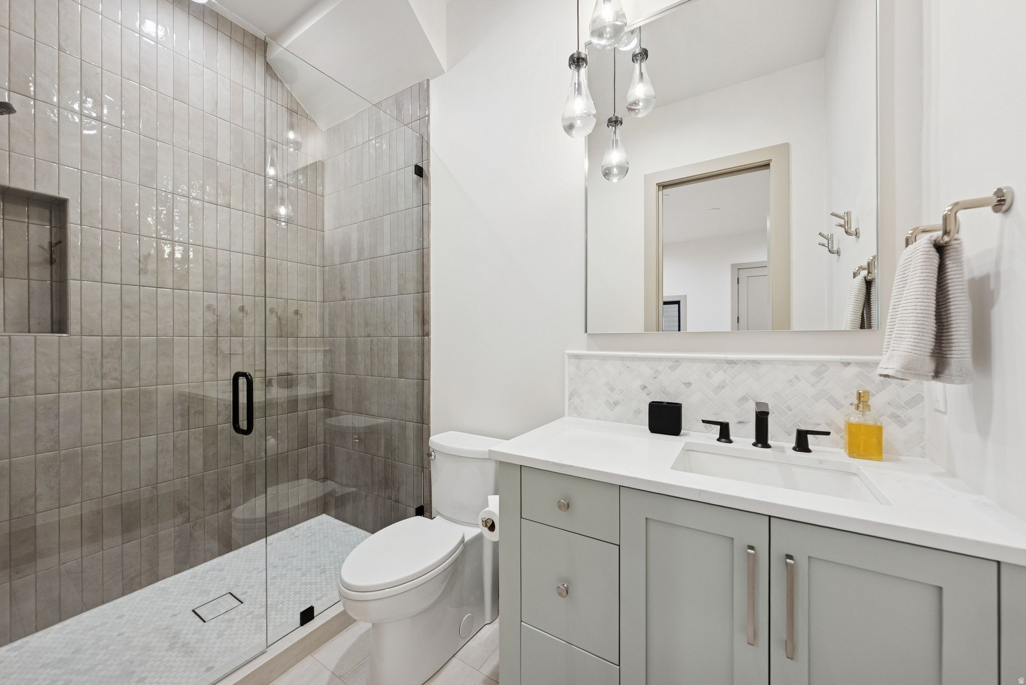 THAYNES CANYON - Residential