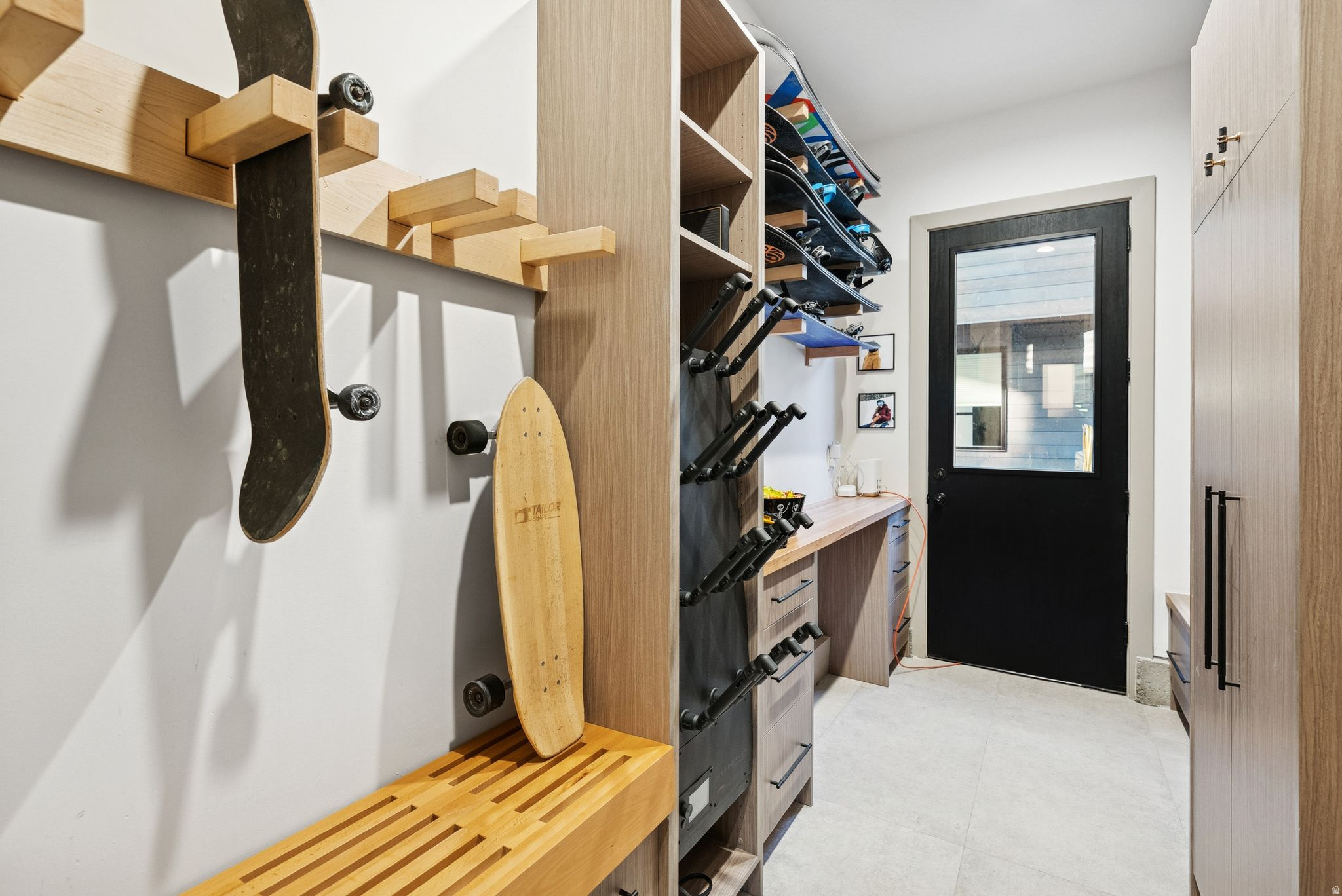 THAYNES CANYON - Residential