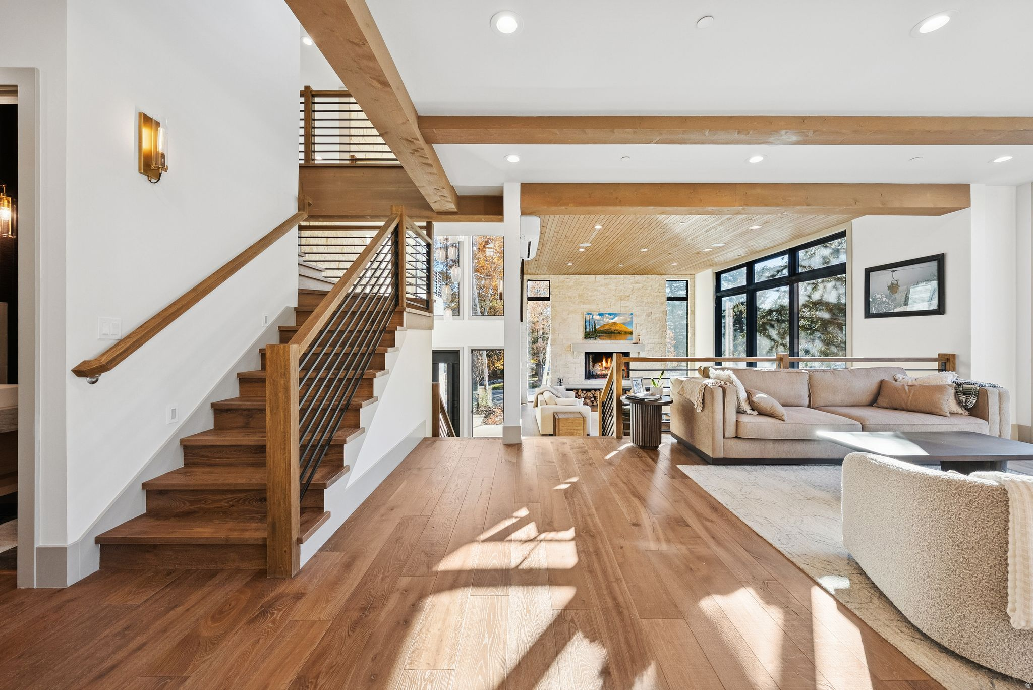 THAYNES CANYON - Residential