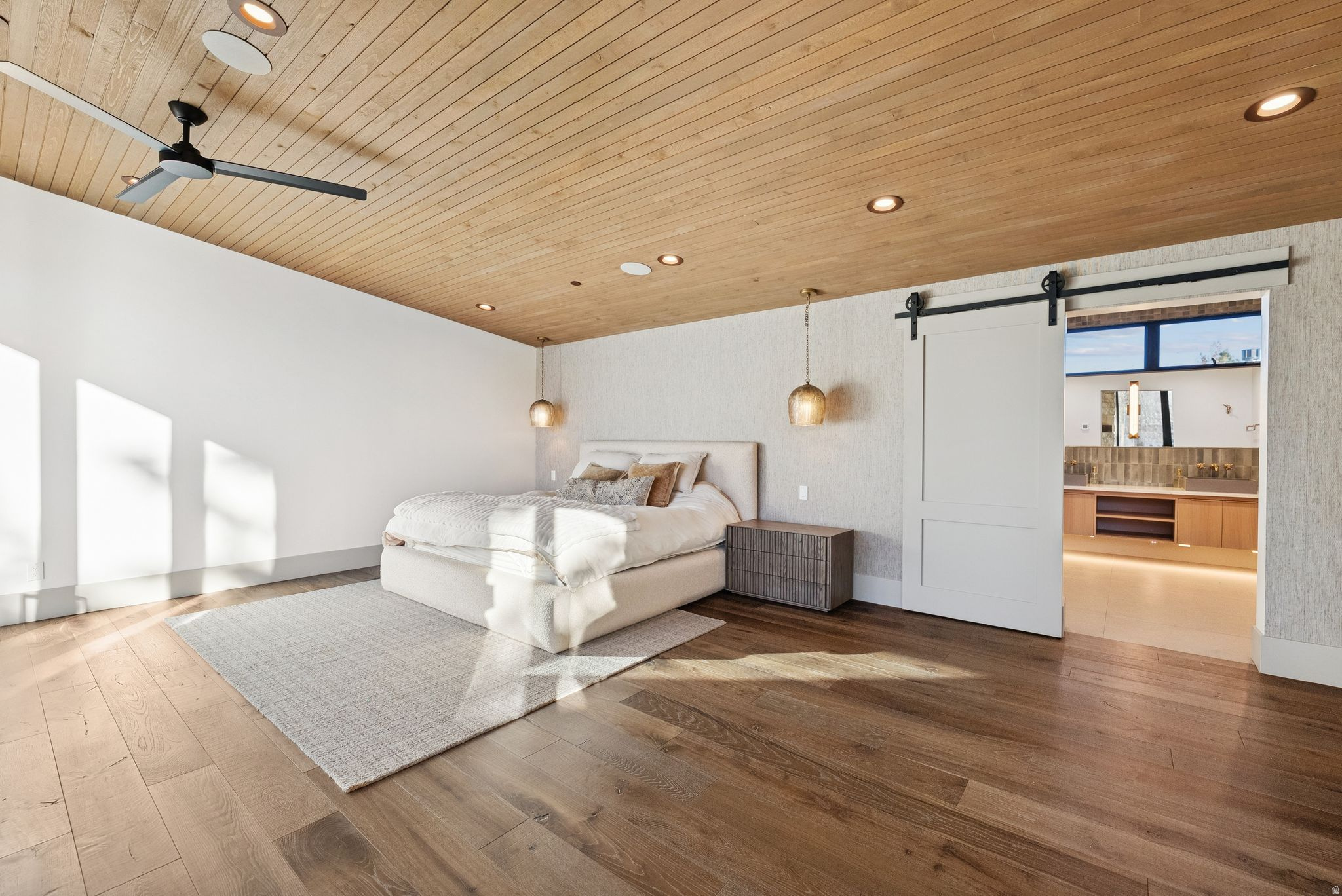 THAYNES CANYON - Residential