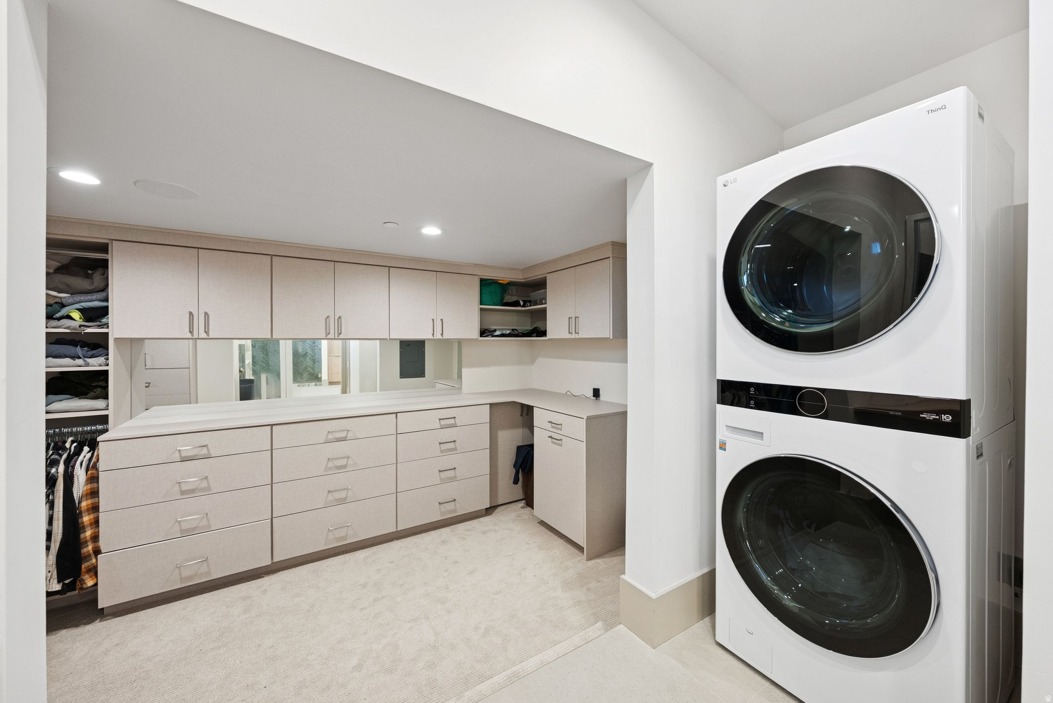 THAYNES CANYON - Residential