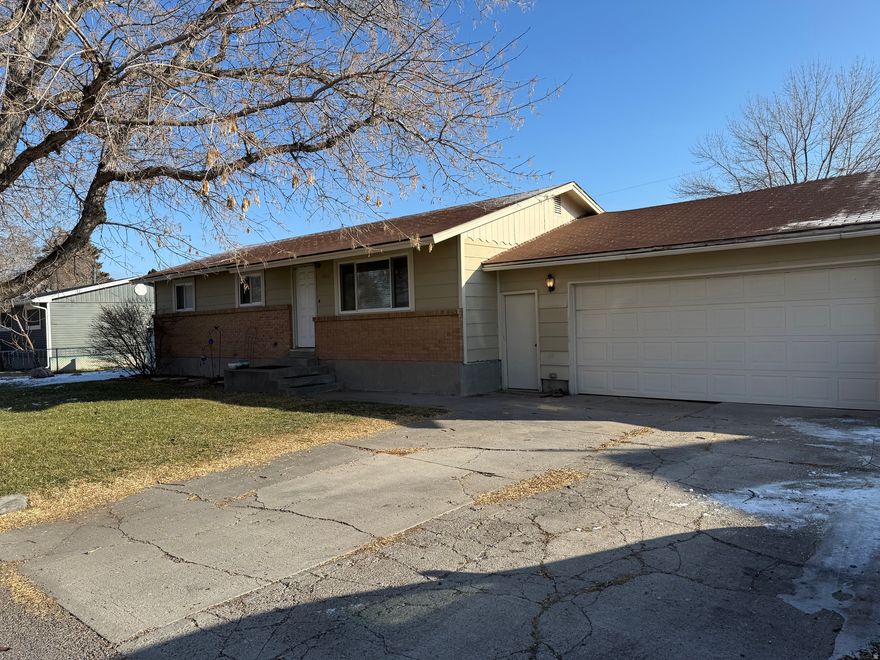 Charming home in a quiet Chubbuck neighborhood, 4926 Easy Street offers convenient access to schools, parks, shopping, and major commuter routes. The area is known for its well-kept homes and welcoming community, making it an appealing choice for buyers seeking comfort and convenience.