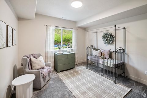 Tiny photo for 422 S 150 E, Mapleton, UT 84664 (MLS # 2116871)