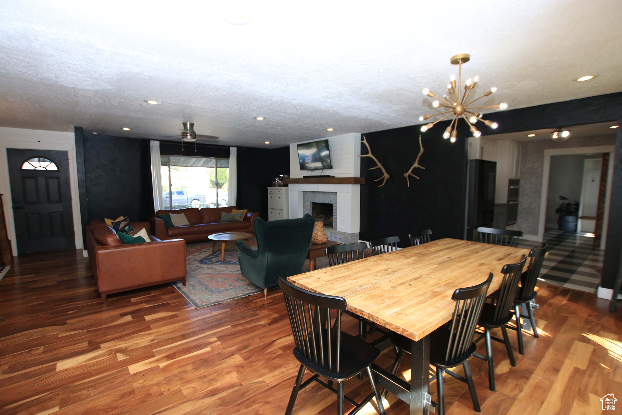 ASPEN HEIGHTS - Residential