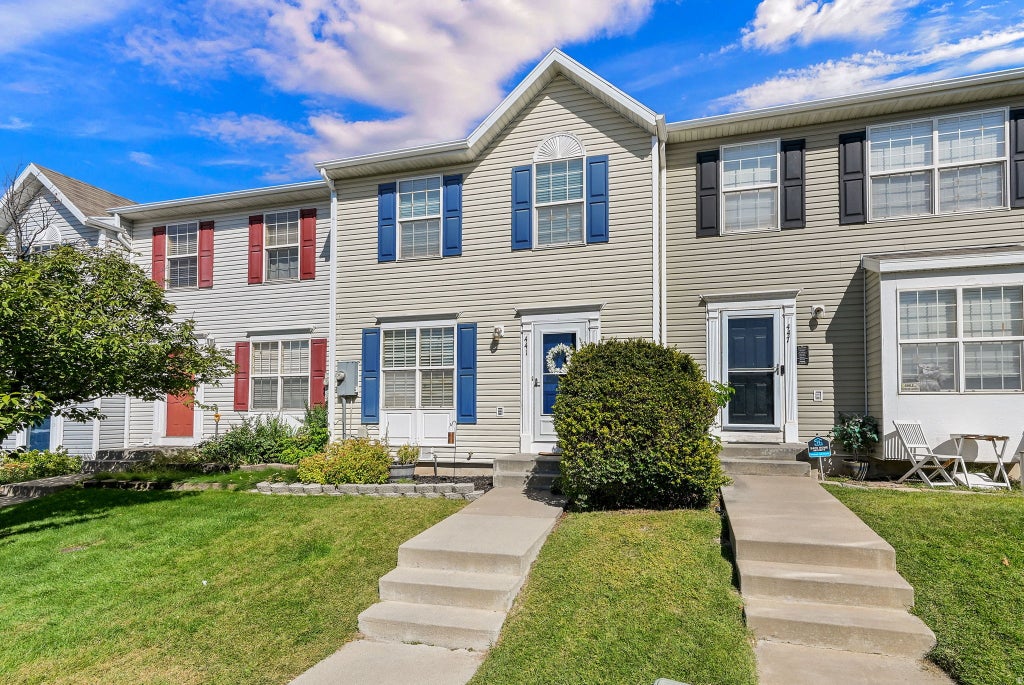 Photo of 441 E 500 S, Clearfield, UT 84015 (MLS # 2185487)