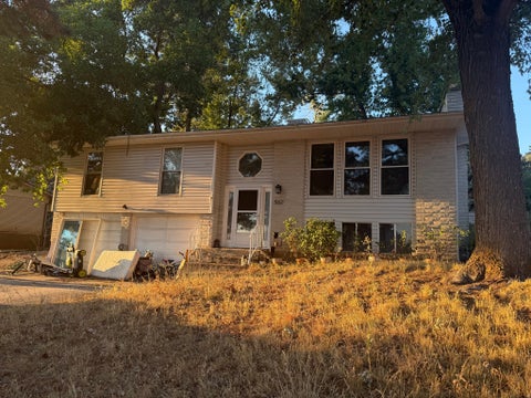 Photo of 562 E 3050 N, North Ogden, UT 84414 (MLS # 2185301)