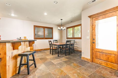 Tiny photo for 1168 HANLINE CIR, Kaysville, UT 84037 (MLS # 2165172)