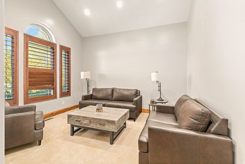 Tiny photo for 1168 HANLINE CIR, Kaysville, UT 84037 (MLS # 2165172)