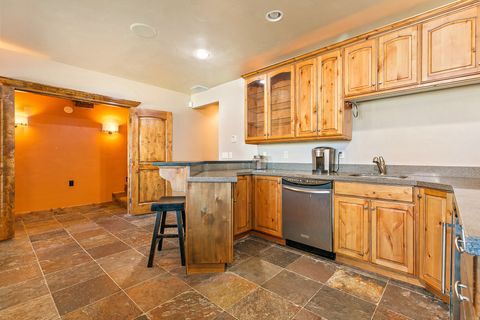 Tiny photo for 1168 HANLINE CIR, Kaysville, UT 84037 (MLS # 2165172)
