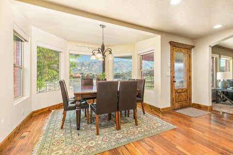 Tiny photo for 1168 HANLINE CIR, Kaysville, UT 84037 (MLS # 2165172)