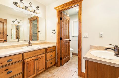Tiny photo for 1168 HANLINE CIR, Kaysville, UT 84037 (MLS # 2165172)