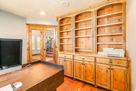 Tiny photo for 1168 HANLINE CIR, Kaysville, UT 84037 (MLS # 2165172)