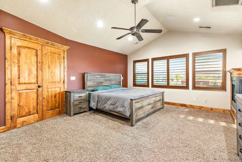 Tiny photo for 1168 HANLINE CIR, Kaysville, UT 84037 (MLS # 2165172)