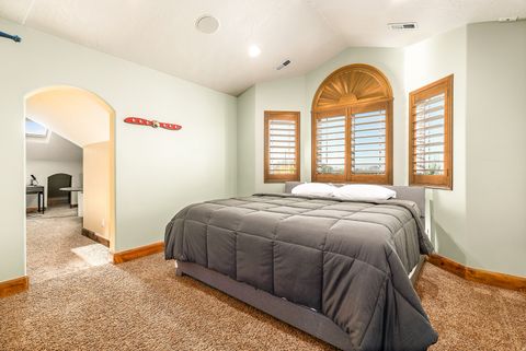 Tiny photo for 1168 HANLINE CIR, Kaysville, UT 84037 (MLS # 2165172)