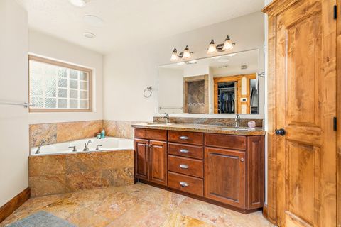 Tiny photo for 1168 HANLINE CIR, Kaysville, UT 84037 (MLS # 2165172)