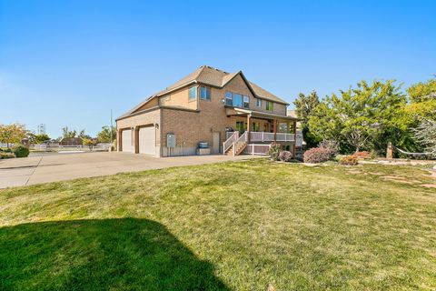 Tiny photo for 1168 HANLINE CIR, Kaysville, UT 84037 (MLS # 2165172)