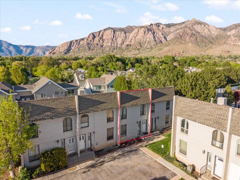 Photo of 1554 S MONROE Blvd E #E2, Ogden, UT 84404 (MLS # 2150899)