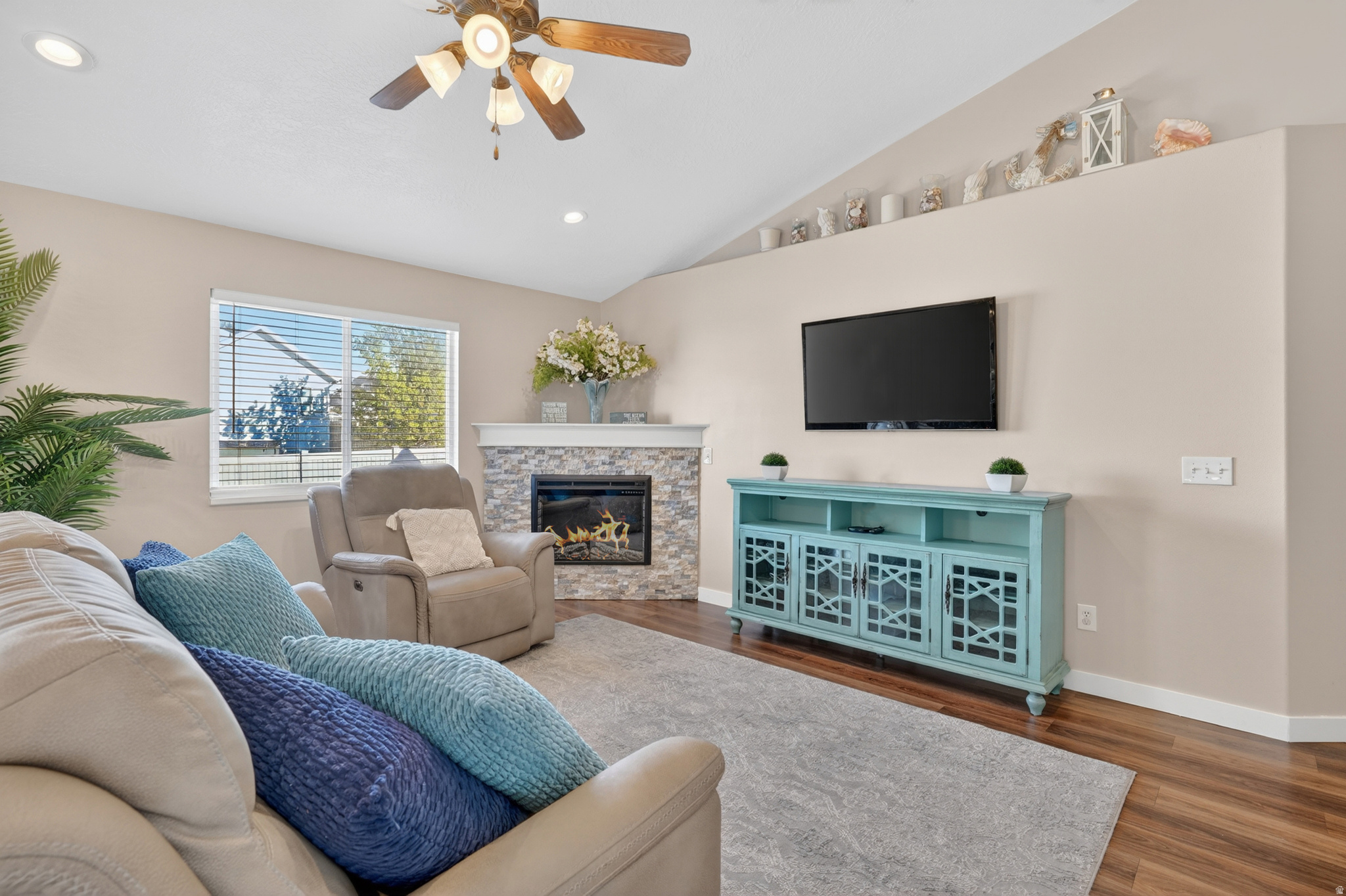 HIGHLANDS ON THE GRE - Residential