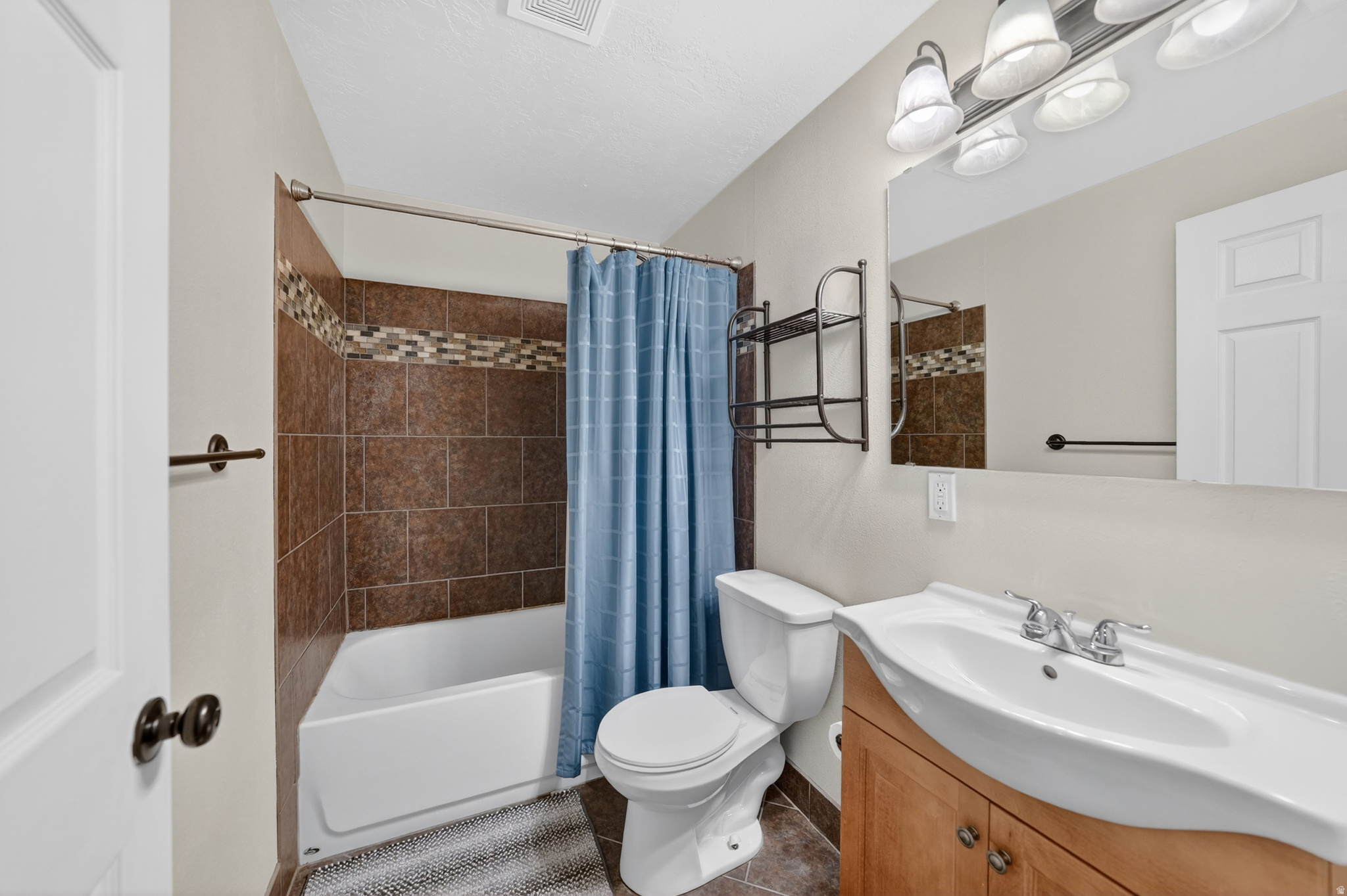 HIGHLANDS ON THE GRE - Residential