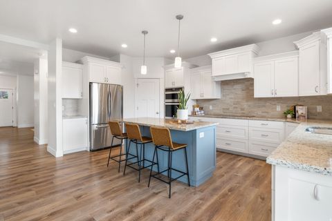 Tiny photo for 1826 W RIVER BIRCH RD, Mapleton, UT 84664 (MLS # 2147985)