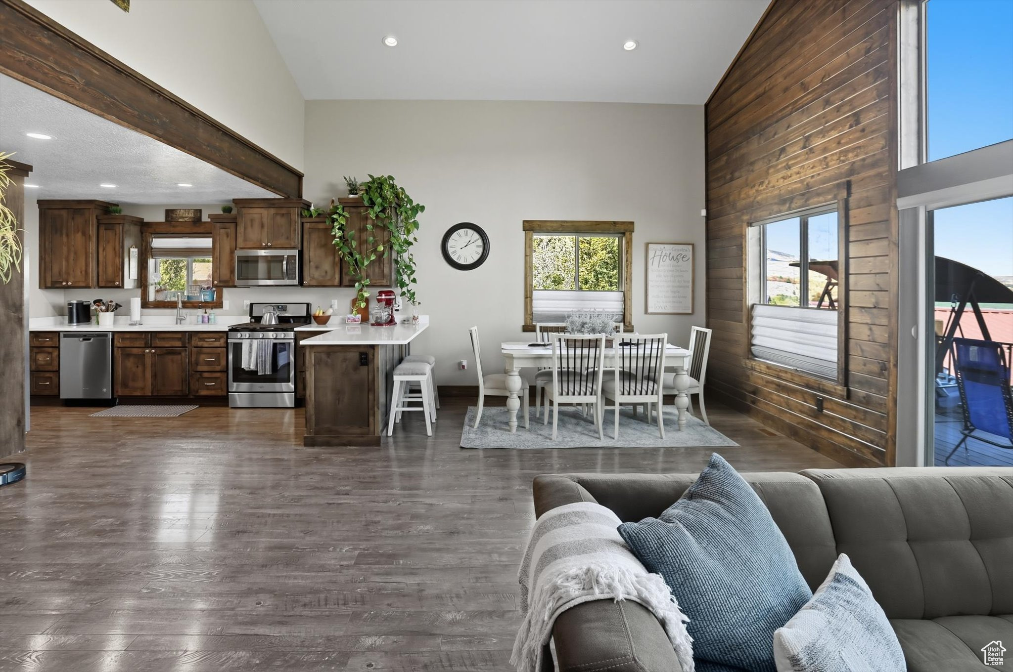 SWAN CREEK - Residential