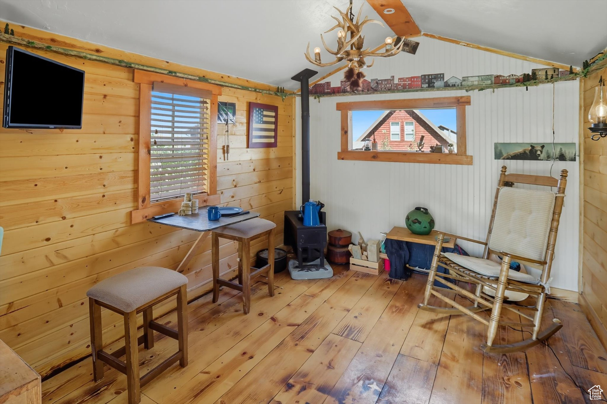 SWAN CREEK - Residential