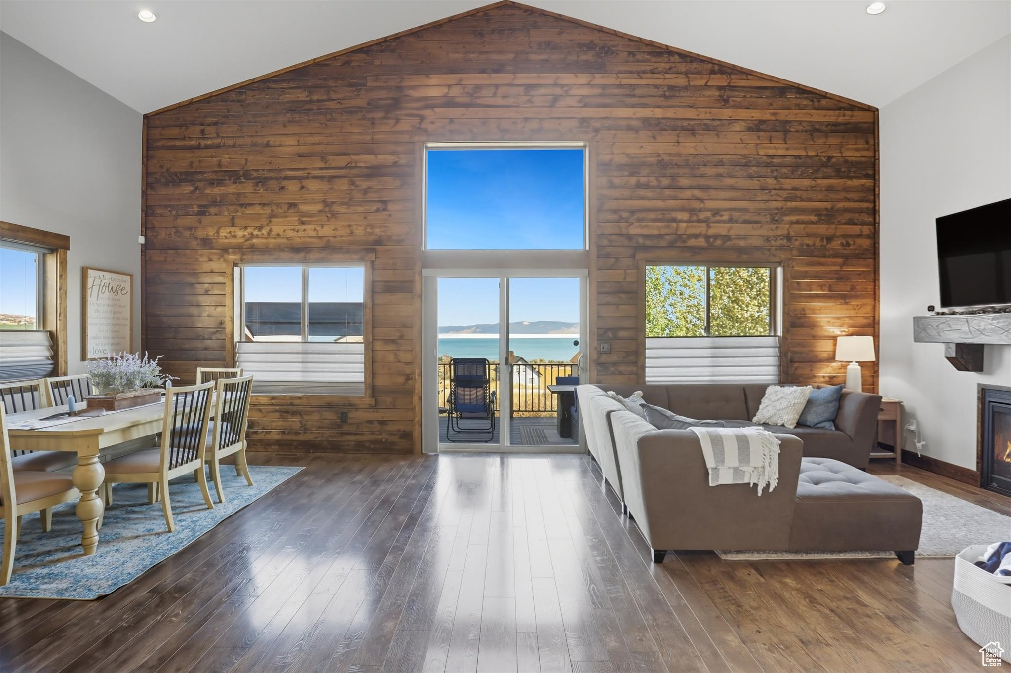 SWAN CREEK - Residential