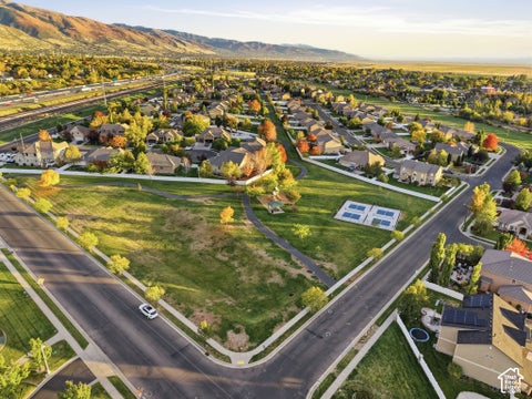 Tiny photo for 398 W SPRING FLOWER CIR, Kaysville, UT 84037 (MLS # 2192673)