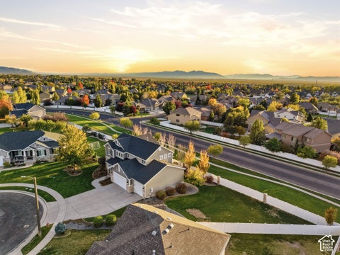 Tiny photo for 398 W SPRING FLOWER CIR, Kaysville, UT 84037 (MLS # 2192673)