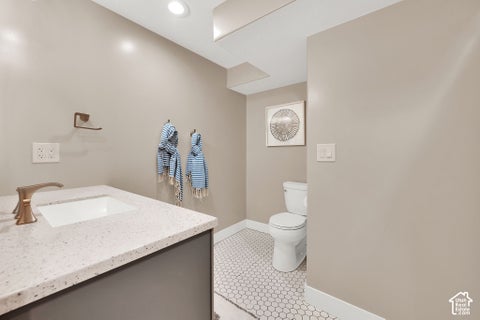 Tiny photo for 398 W SPRING FLOWER CIR, Kaysville, UT 84037 (MLS # 2192673)
