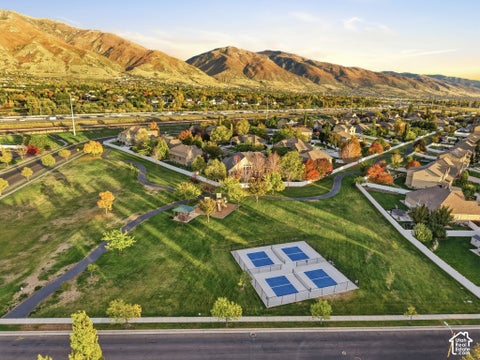Tiny photo for 398 W SPRING FLOWER CIR, Kaysville, UT 84037 (MLS # 2192673)