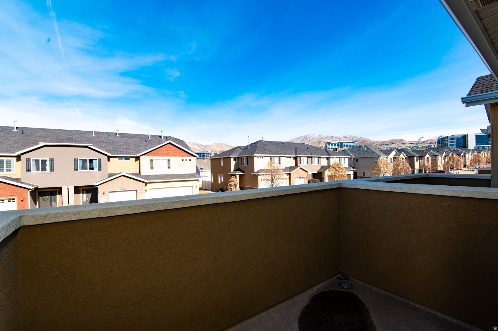 THANKSGIVING MEADOWS - Residential Lease