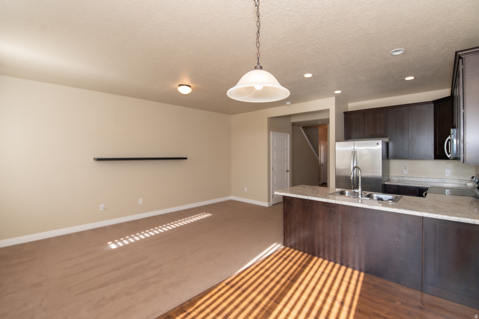 THANKSGIVING MEADOWS - Residential Lease
