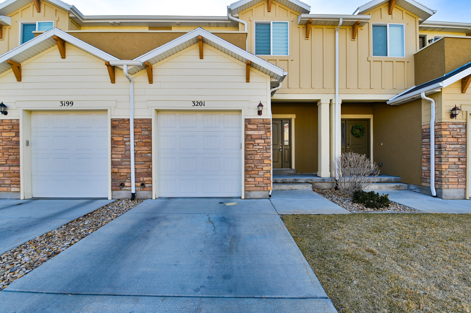 THANKSGIVING MEADOWS - Residential Lease