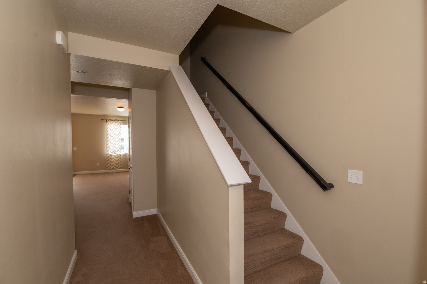 THANKSGIVING MEADOWS - Residential Lease