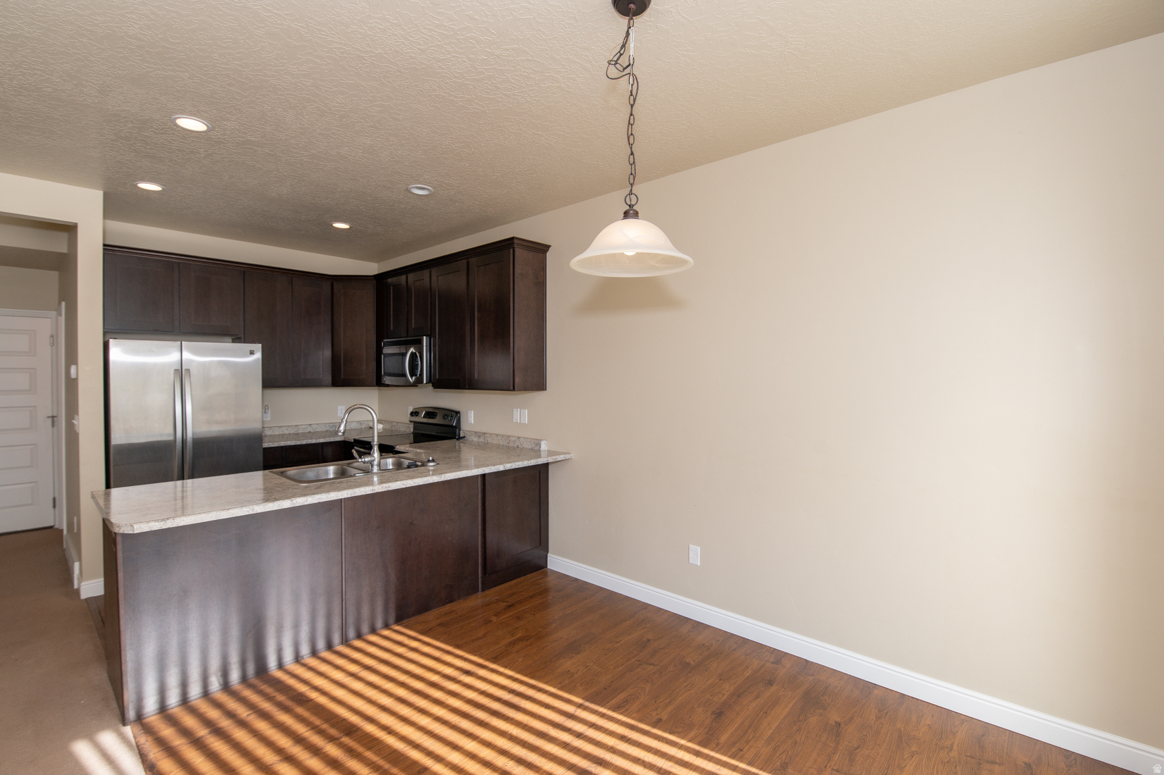 THANKSGIVING MEADOWS - Residential Lease