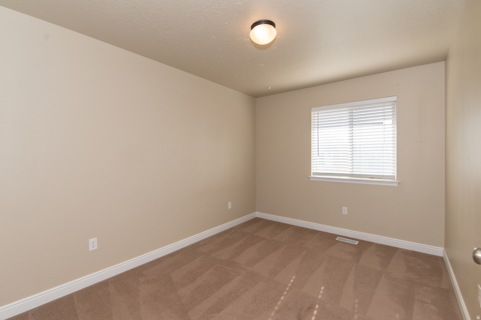 THANKSGIVING MEADOWS - Residential Lease