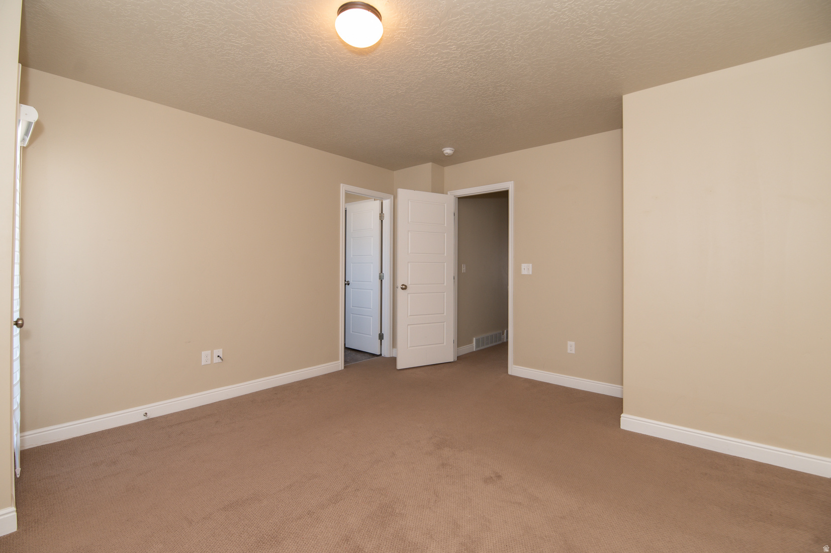 THANKSGIVING MEADOWS - Residential Lease