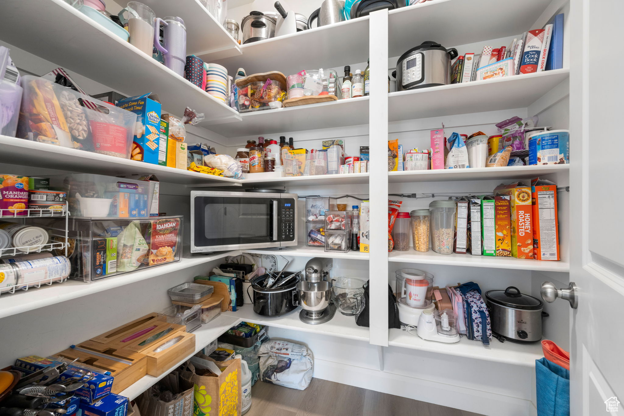 WARNER GATEWAY PH 3 - Residential