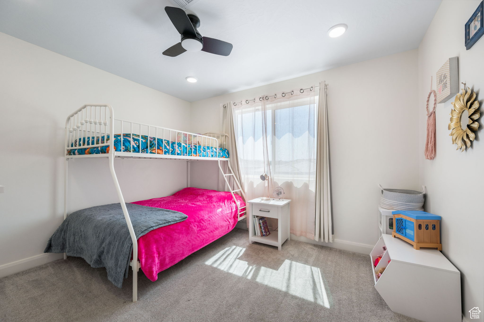 WARNER GATEWAY PH 3 - Residential