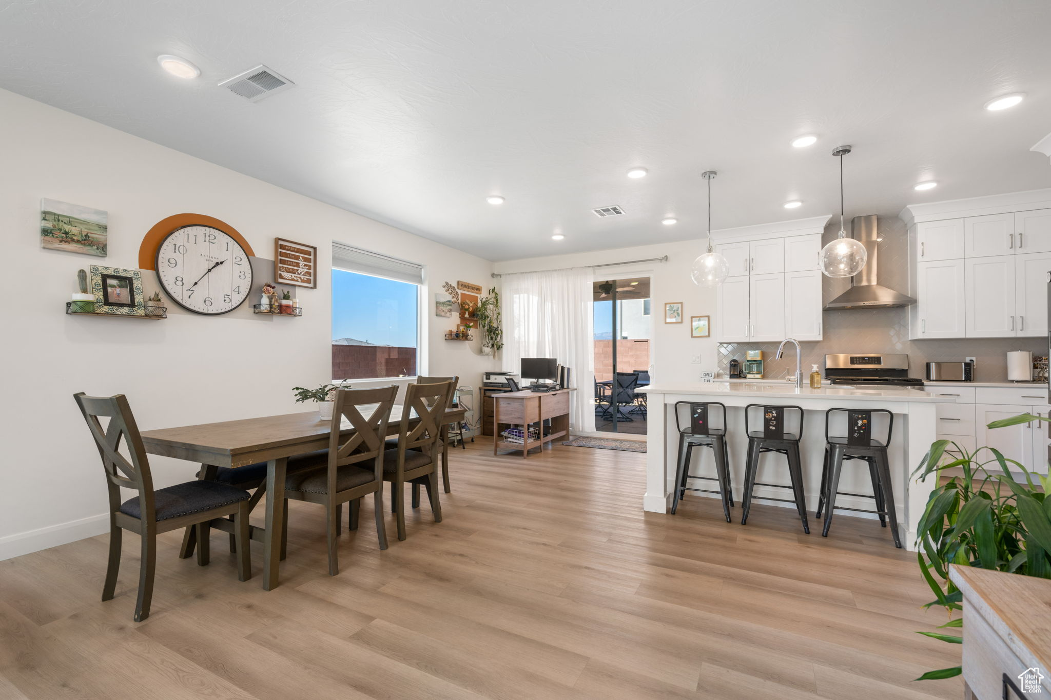 WARNER GATEWAY PH 3 - Residential