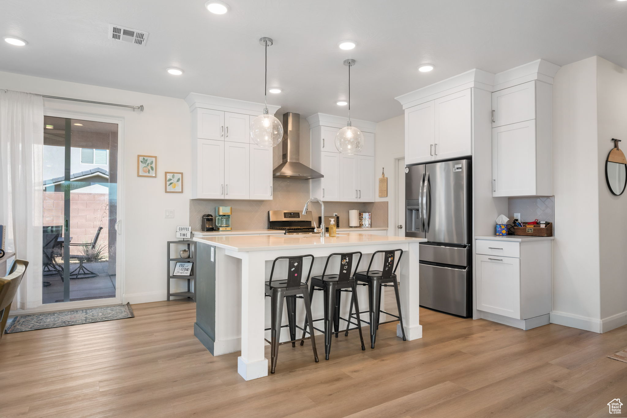 WARNER GATEWAY PH 3 - Residential