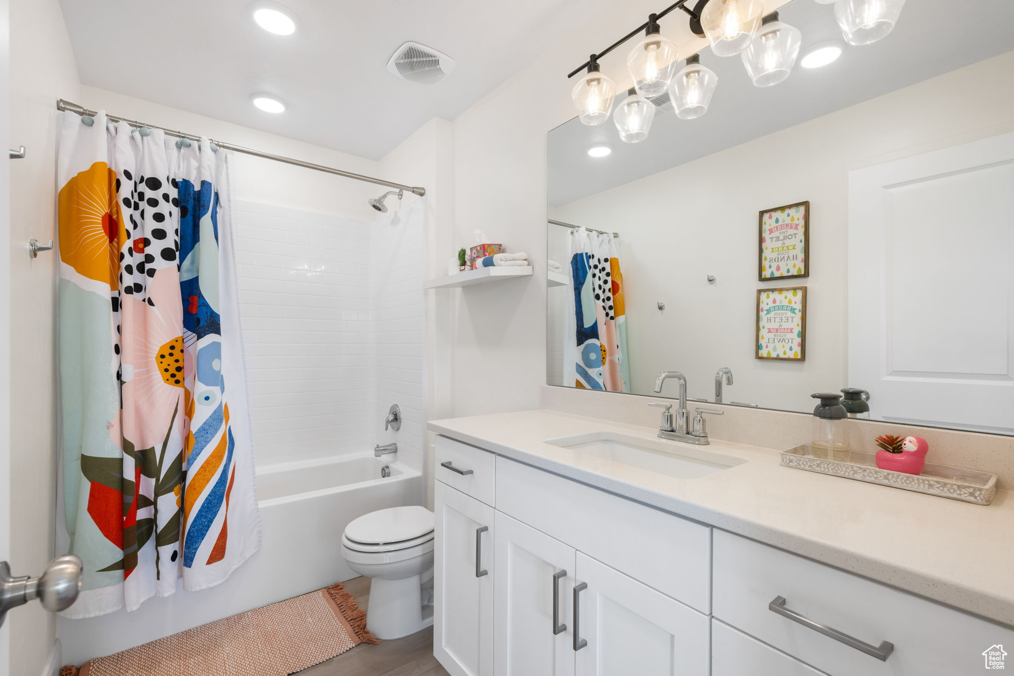 WARNER GATEWAY PH 3 - Residential