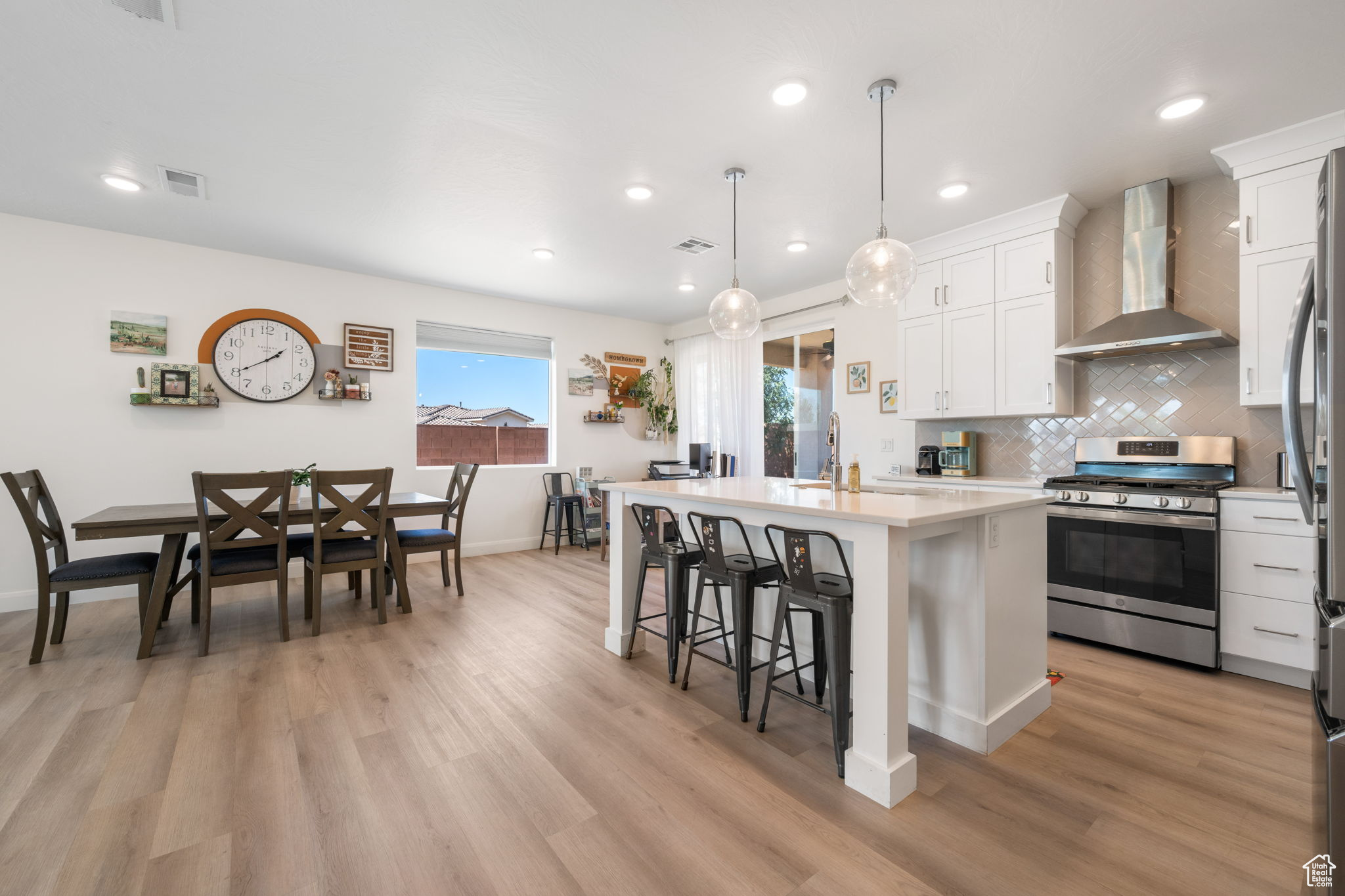 WARNER GATEWAY PH 3 - Residential