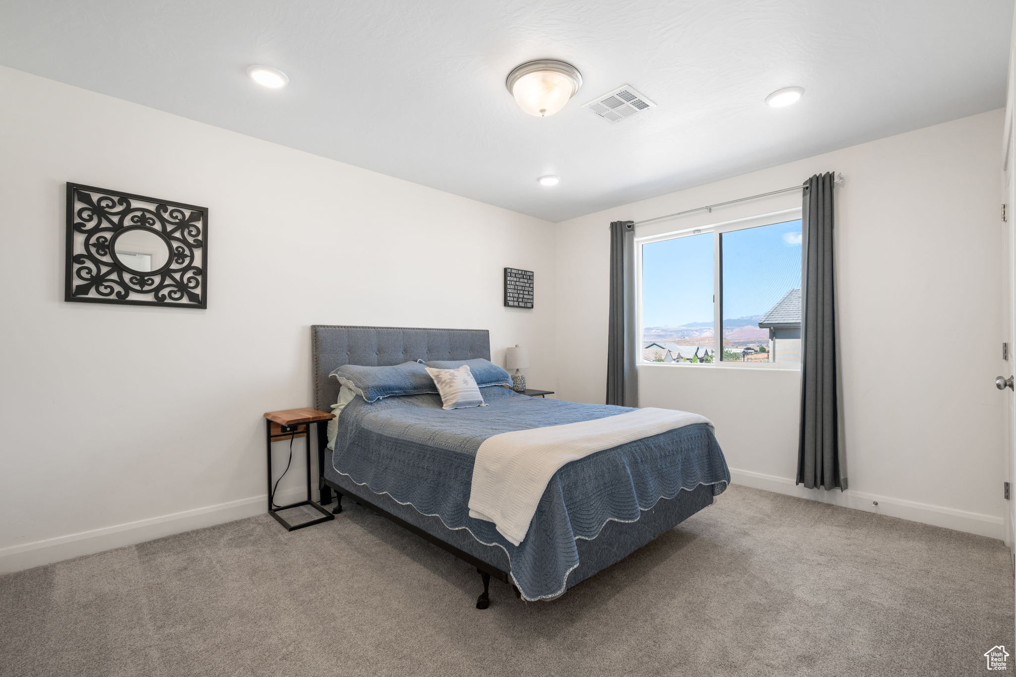 WARNER GATEWAY PH 3 - Residential