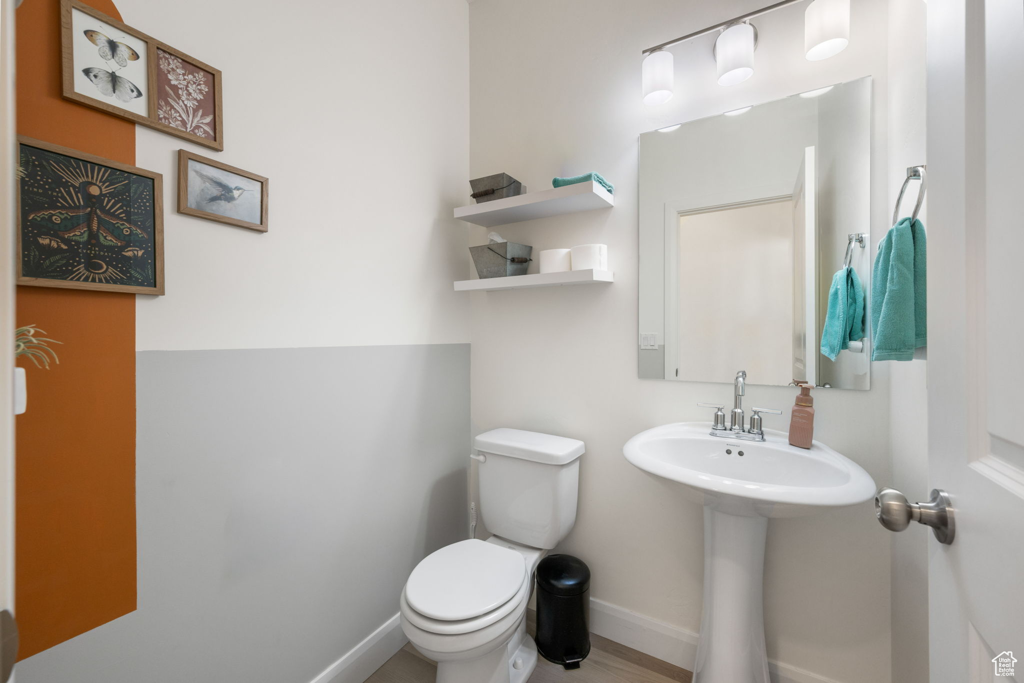 WARNER GATEWAY PH 3 - Residential