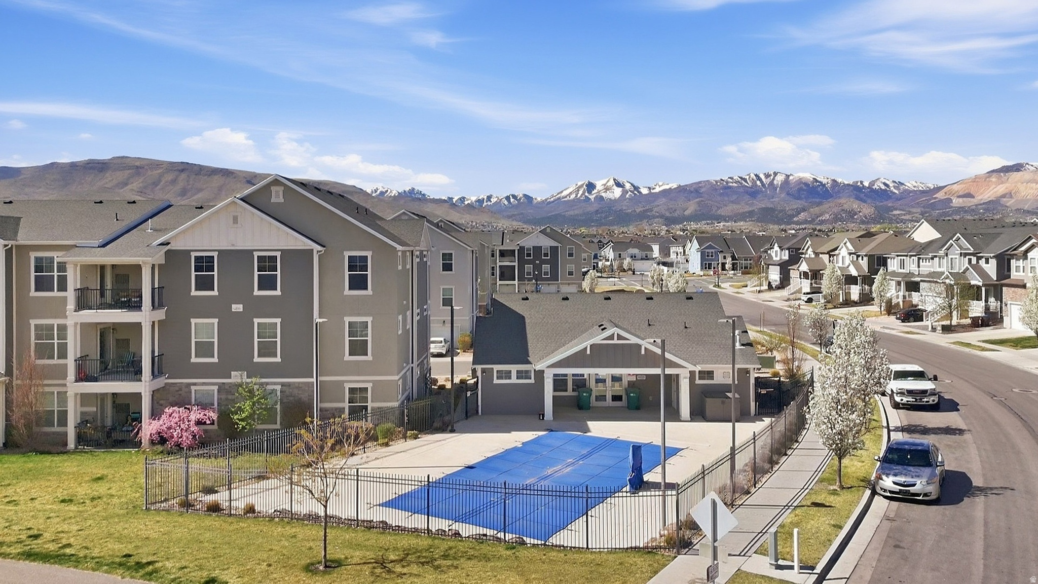 HORIZON HEIGHTS - Residential